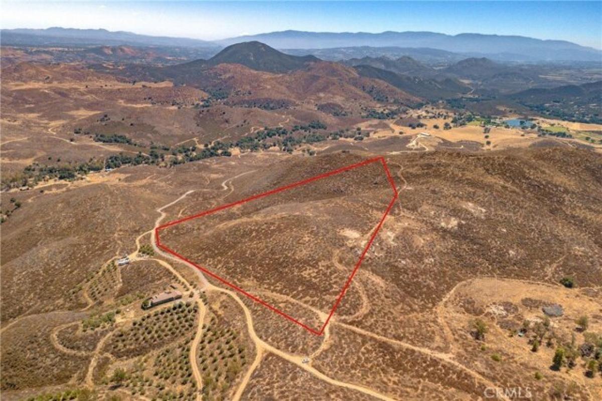 Picture of Residential Land For Sale in Winchester, California, United States