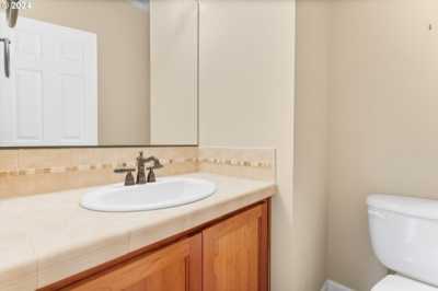 Home For Sale in Milwaukie, Oregon