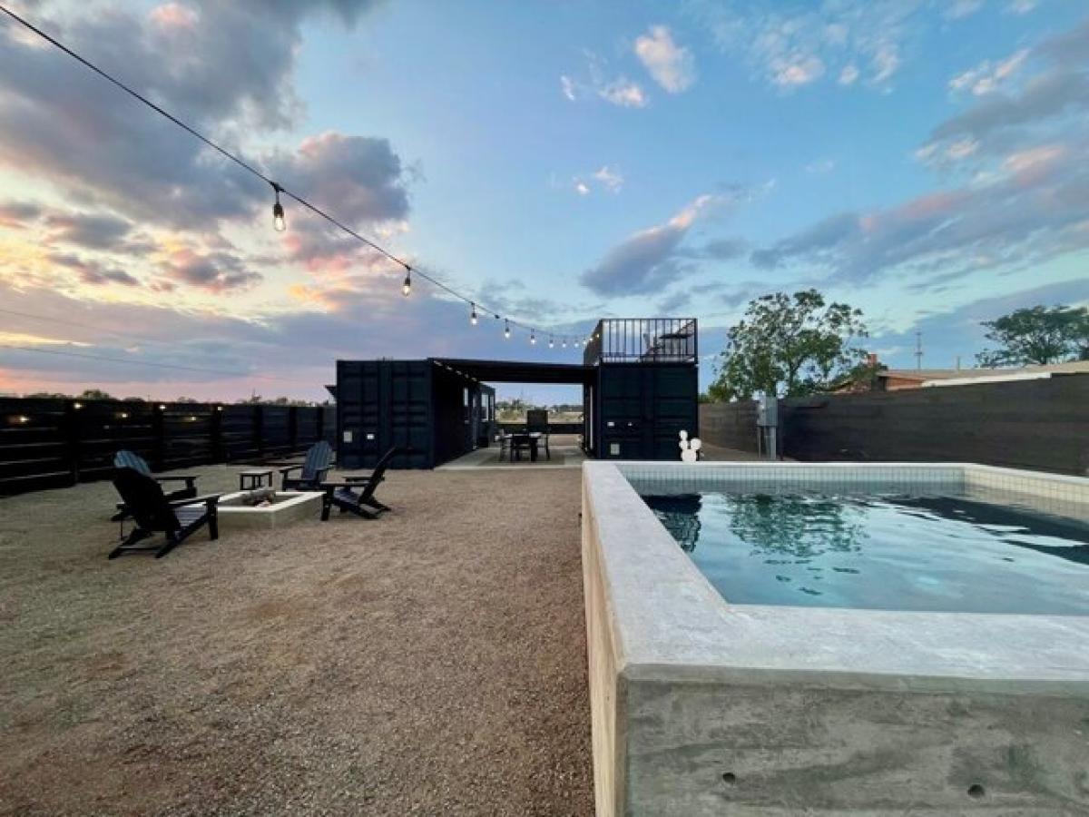 Picture of Home For Sale in Marfa, Texas, United States