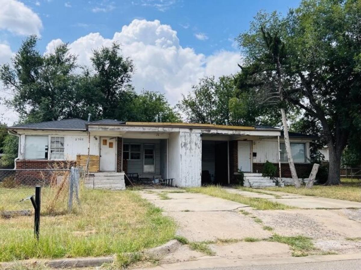 Picture of Home For Sale in Lawton, Oklahoma, United States