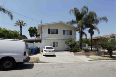 Home For Sale in Pacoima, California