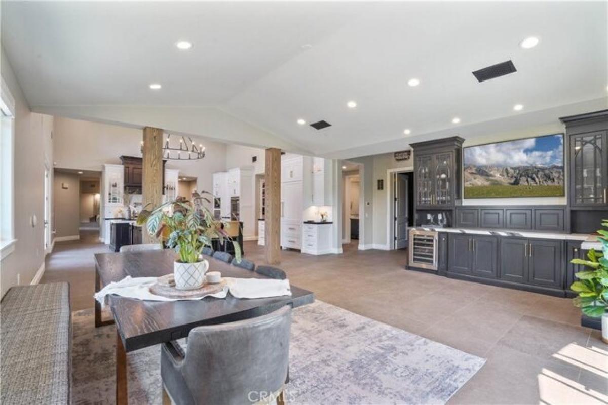 Picture of Home For Sale in Redlands, California, United States