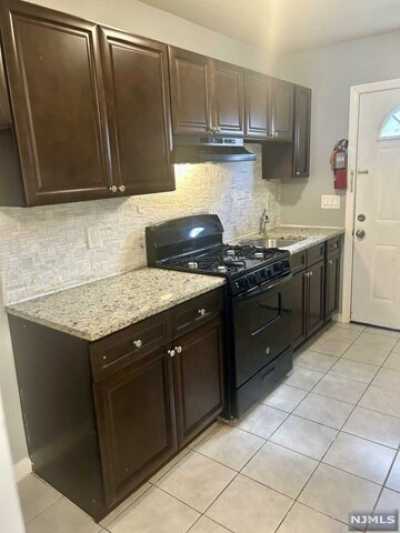 Home For Rent in Paterson, New Jersey