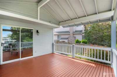 Home For Sale in Bothell, Washington