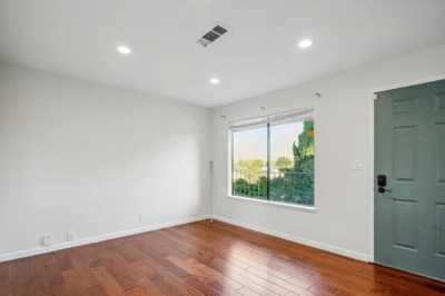 Apartment For Rent in Redwood City, California