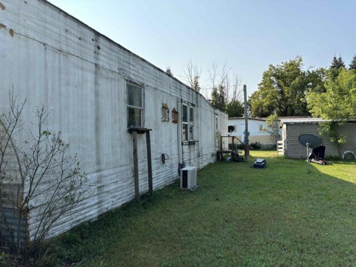 Picture of Home For Sale in Clare, Michigan, United States