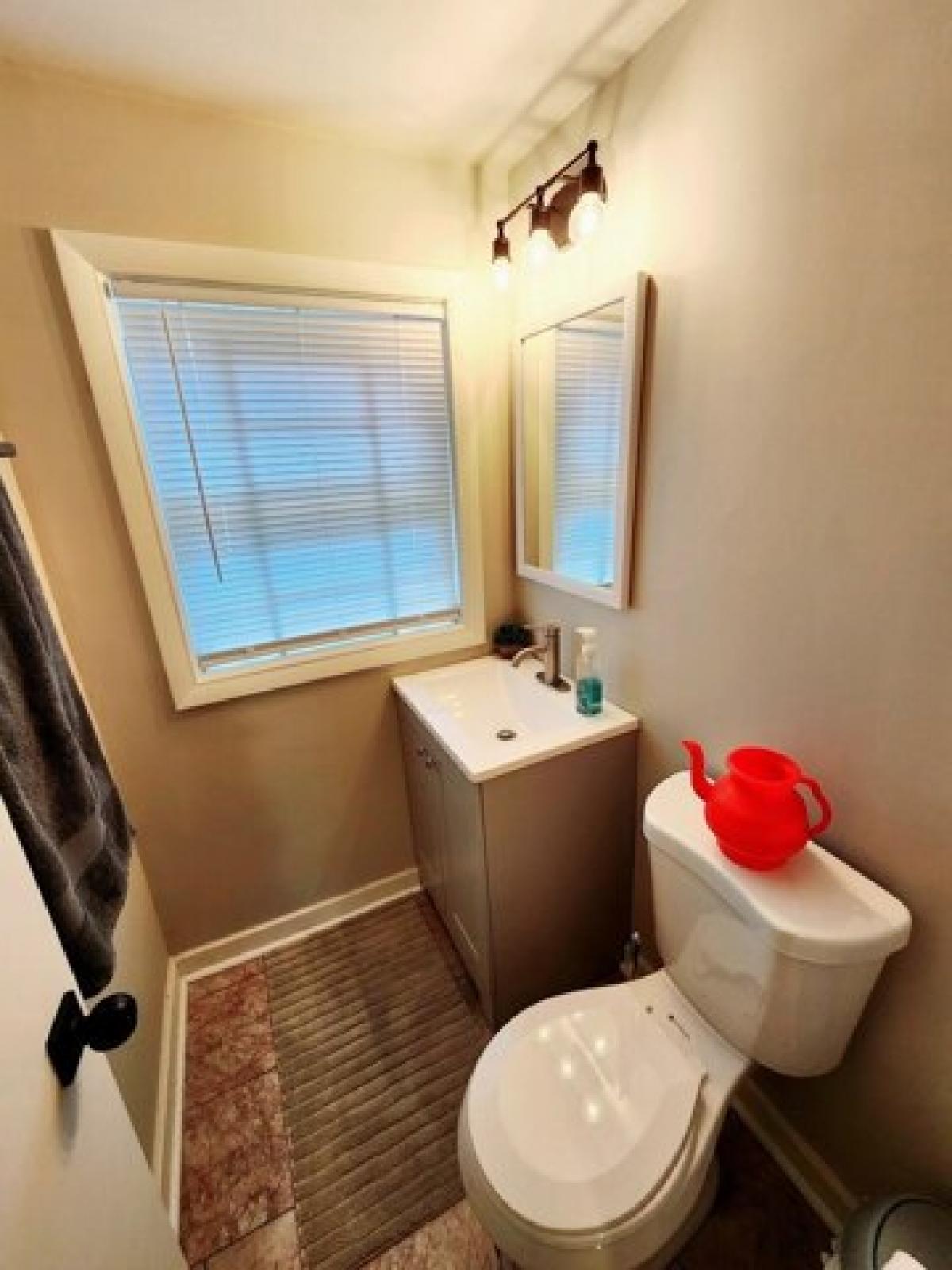 Picture of Home For Rent in Skokie, Illinois, United States