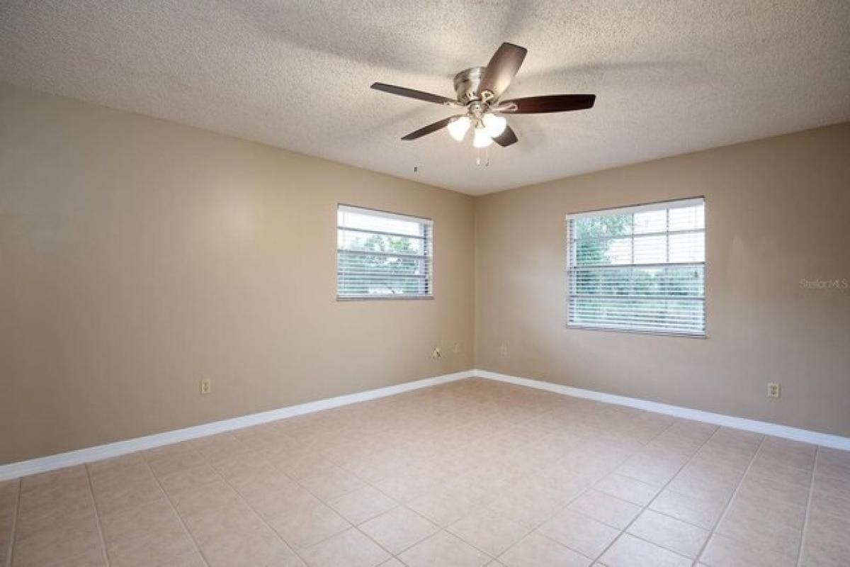 Picture of Home For Sale in Deltona, Florida, United States