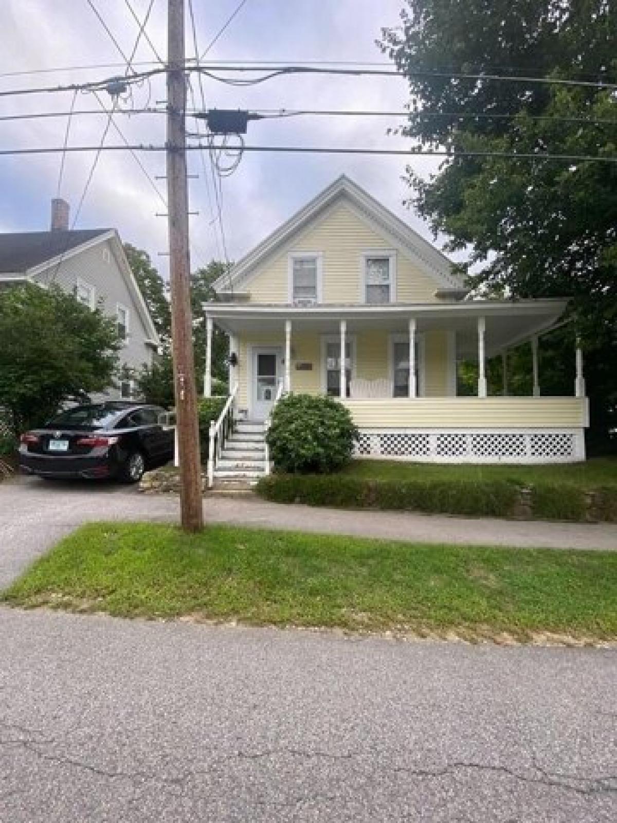 Picture of Home For Sale in Allenstown, New Hampshire, United States