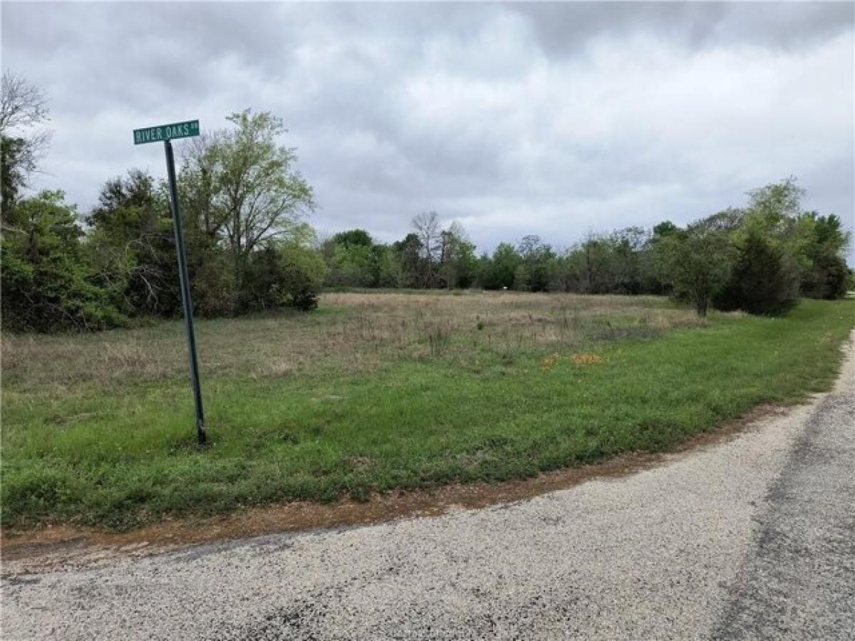 Picture of Residential Land For Sale in College Station, Texas, United States