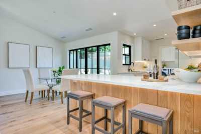 Home For Sale in Saint Helena, California