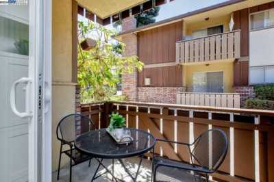 Home For Sale in Alameda, California