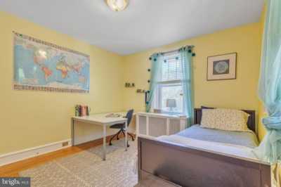 Home For Sale in Elkins Park, Pennsylvania