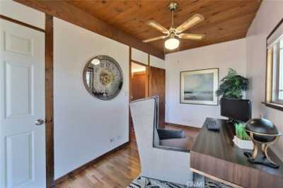 Home For Sale in Sunland, California