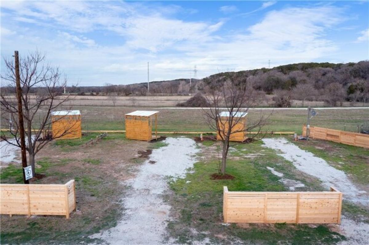 Picture of Residential Land For Sale in Aquilla, Texas, United States