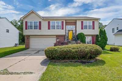 Home For Sale in Romulus, Michigan