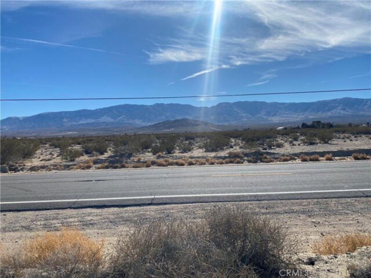 Picture of Residential Land For Sale in Lucerne Valley, California, United States