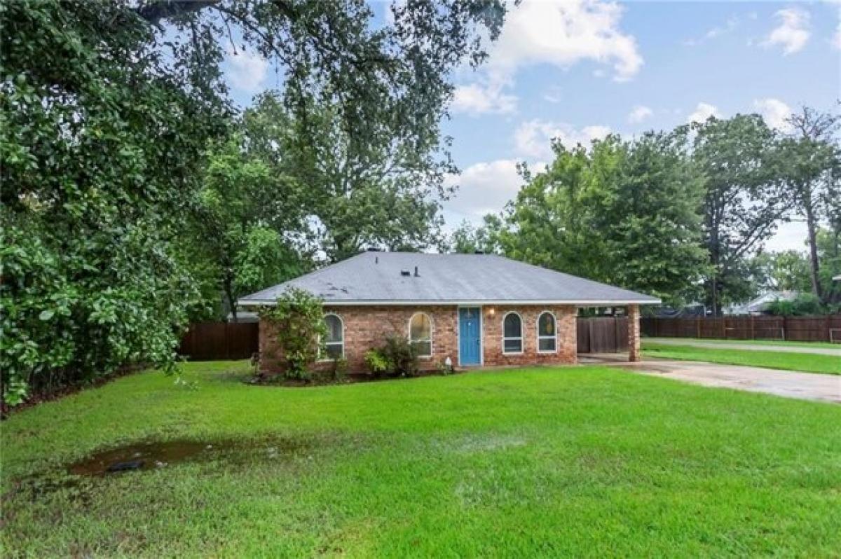 Picture of Home For Sale in Denham Springs, Louisiana, United States