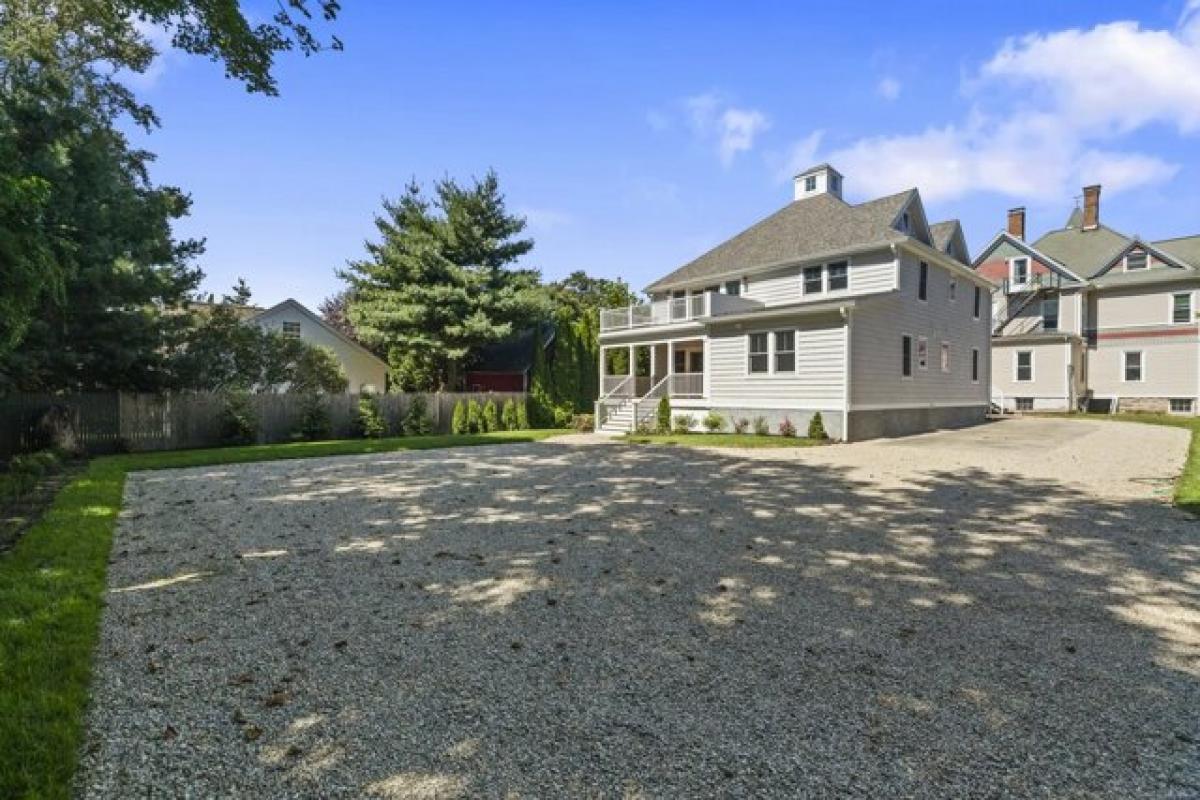 Picture of Home For Sale in Stonington, Connecticut, United States