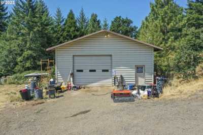 Home For Sale in Cottage Grove, Oregon