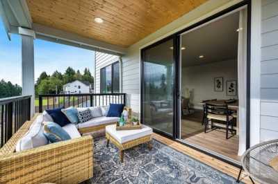 Home For Sale in Bothell, Washington