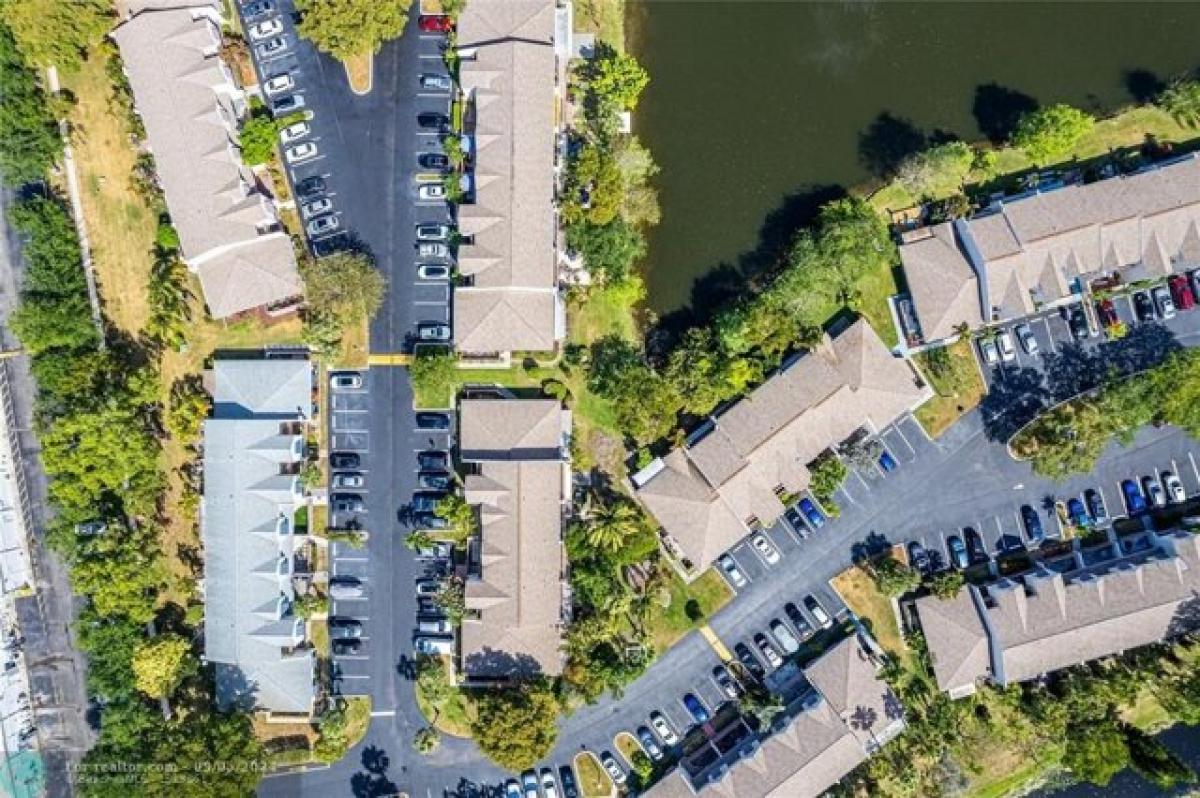 Picture of Home For Sale in Margate, Florida, United States