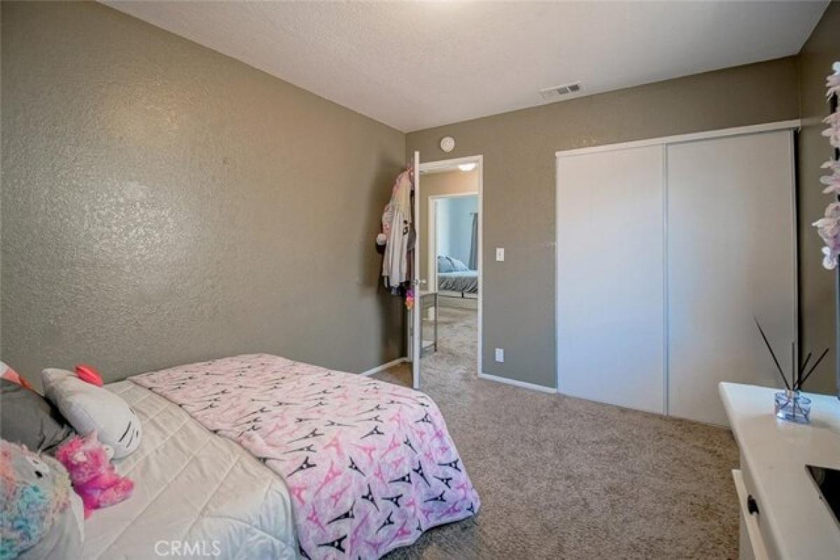 Picture of Home For Sale in Palmdale, California, United States