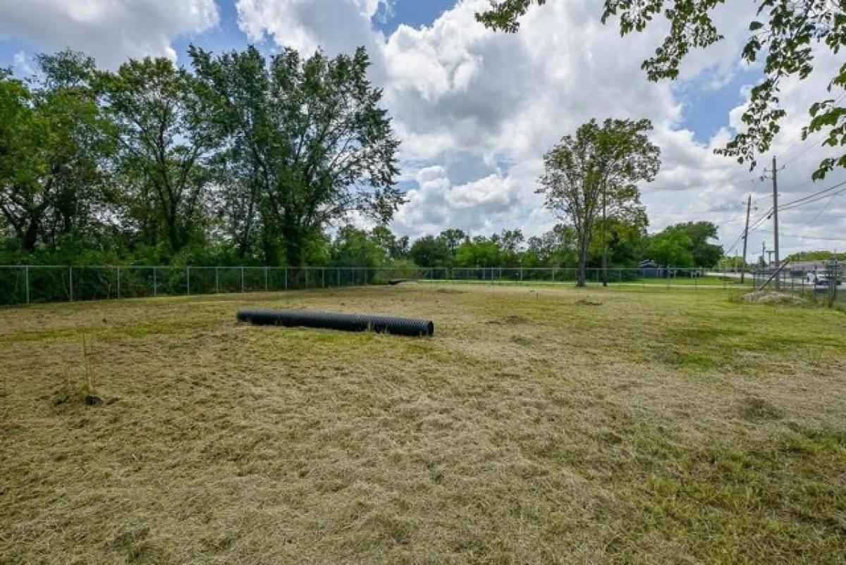 Picture of Residential Land For Sale in League City, Texas, United States