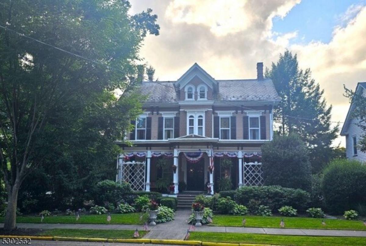 Picture of Home For Sale in Belvidere, New Jersey, United States