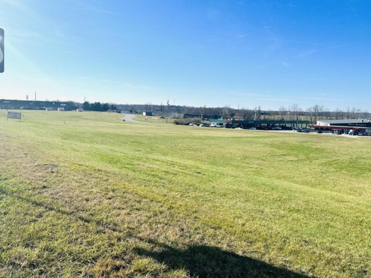 Picture of Residential Land For Sale in Lawrenceburg, Kentucky, United States