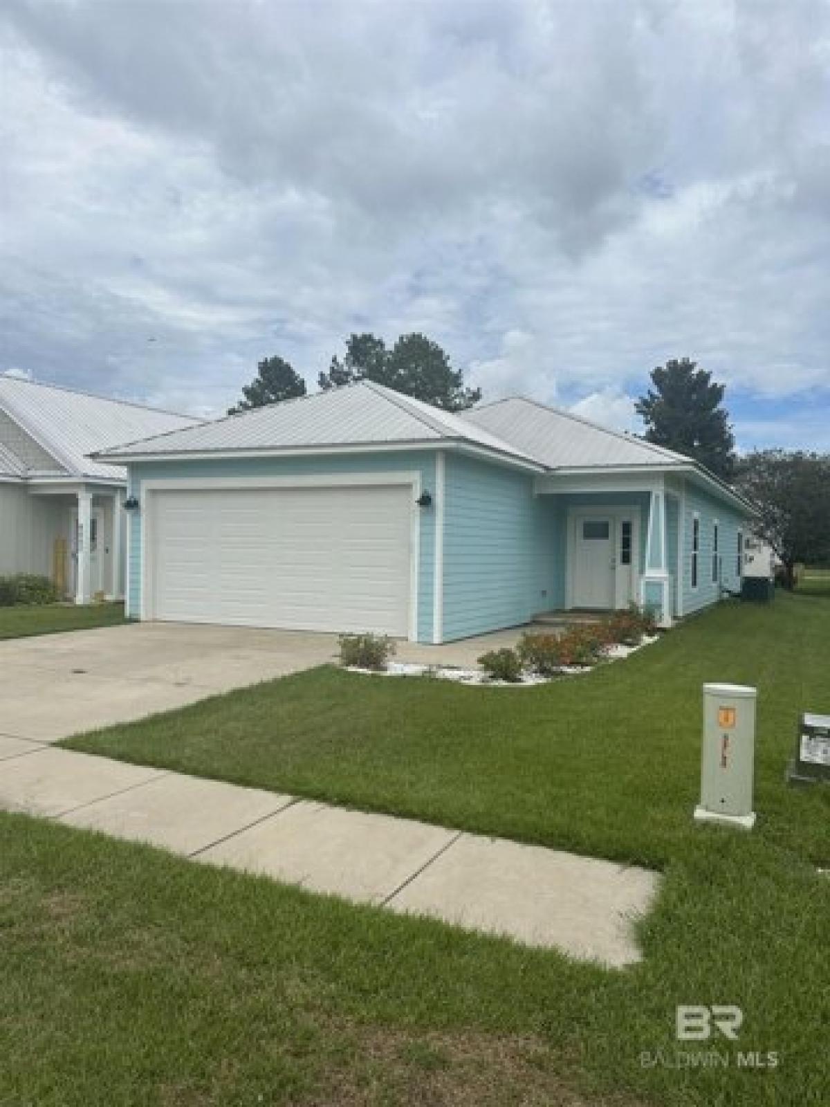 Picture of Home For Sale in Foley, Alabama, United States