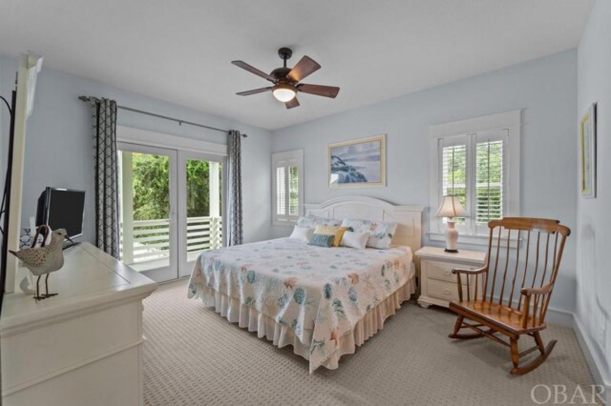 Picture of Home For Sale in Kitty Hawk, North Carolina, United States