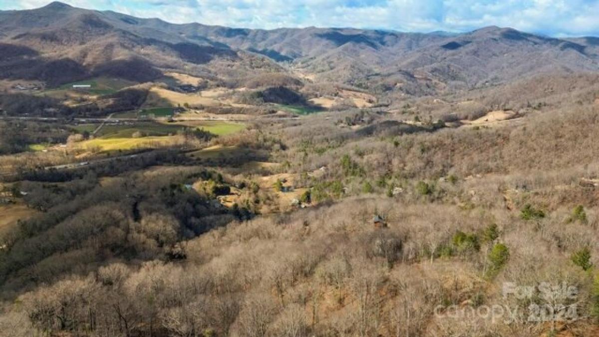 Picture of Residential Land For Sale in Waynesville, North Carolina, United States