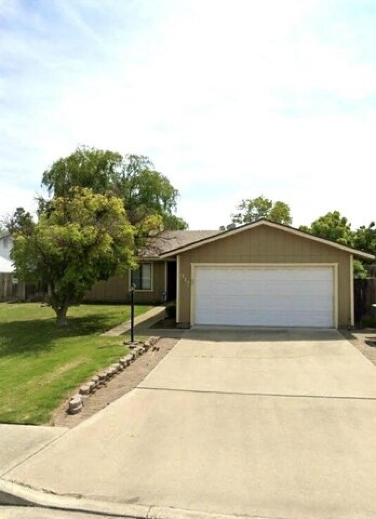 Picture of Home For Sale in Hanford, California, United States