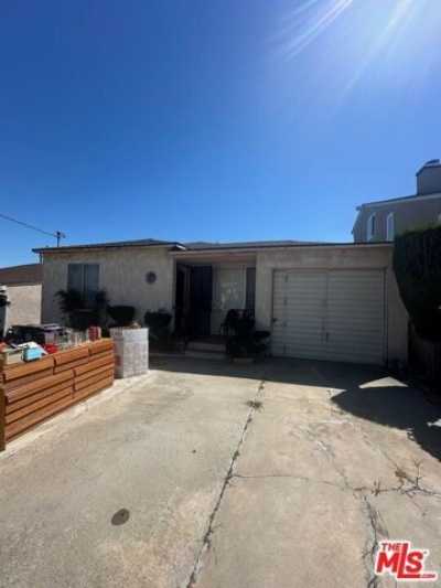 Home For Sale in Hawthorne, California