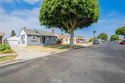 Home For Sale in Inglewood, California