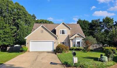 Home For Sale in Mooresville, North Carolina