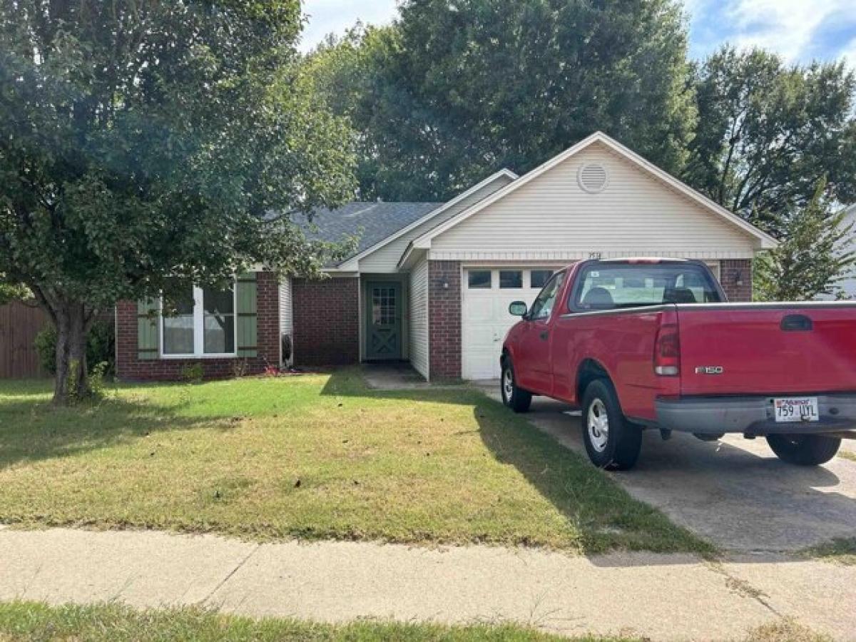 Picture of Home For Sale in Bryant, Arkansas, United States