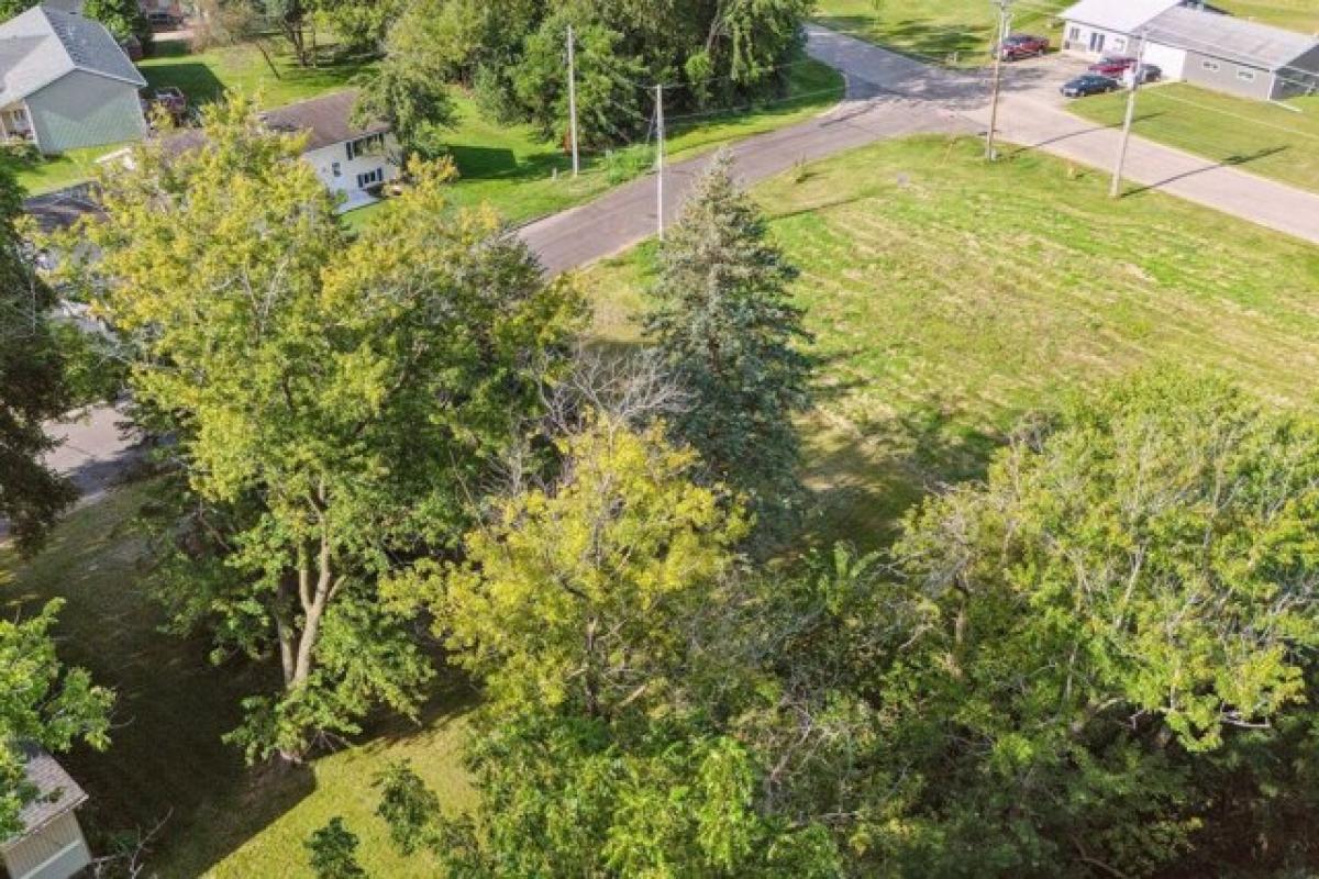 Picture of Residential Land For Sale in Milton, Wisconsin, United States