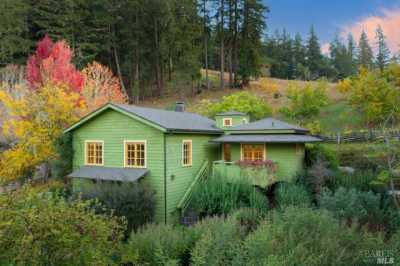 Home For Sale in Philo, California