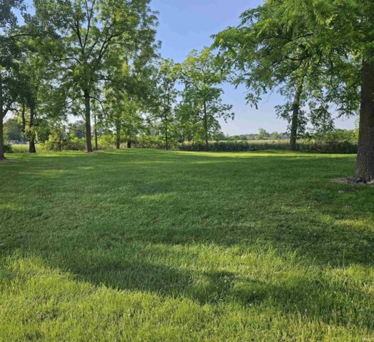 Picture of Residential Land For Sale in Syracuse, Indiana, United States