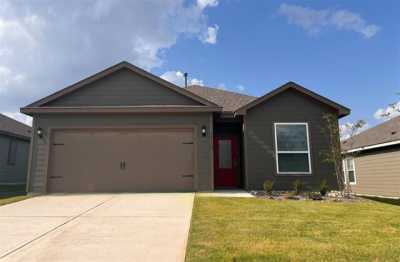 Home For Sale in Ponder, Texas