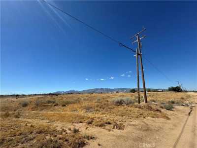 Residential Land For Sale in Phelan, California