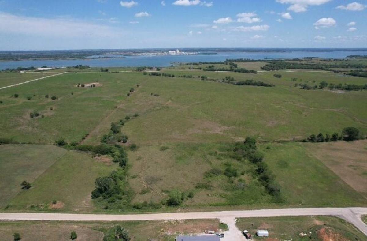 Picture of Residential Land For Sale in Burlington, Kansas, United States