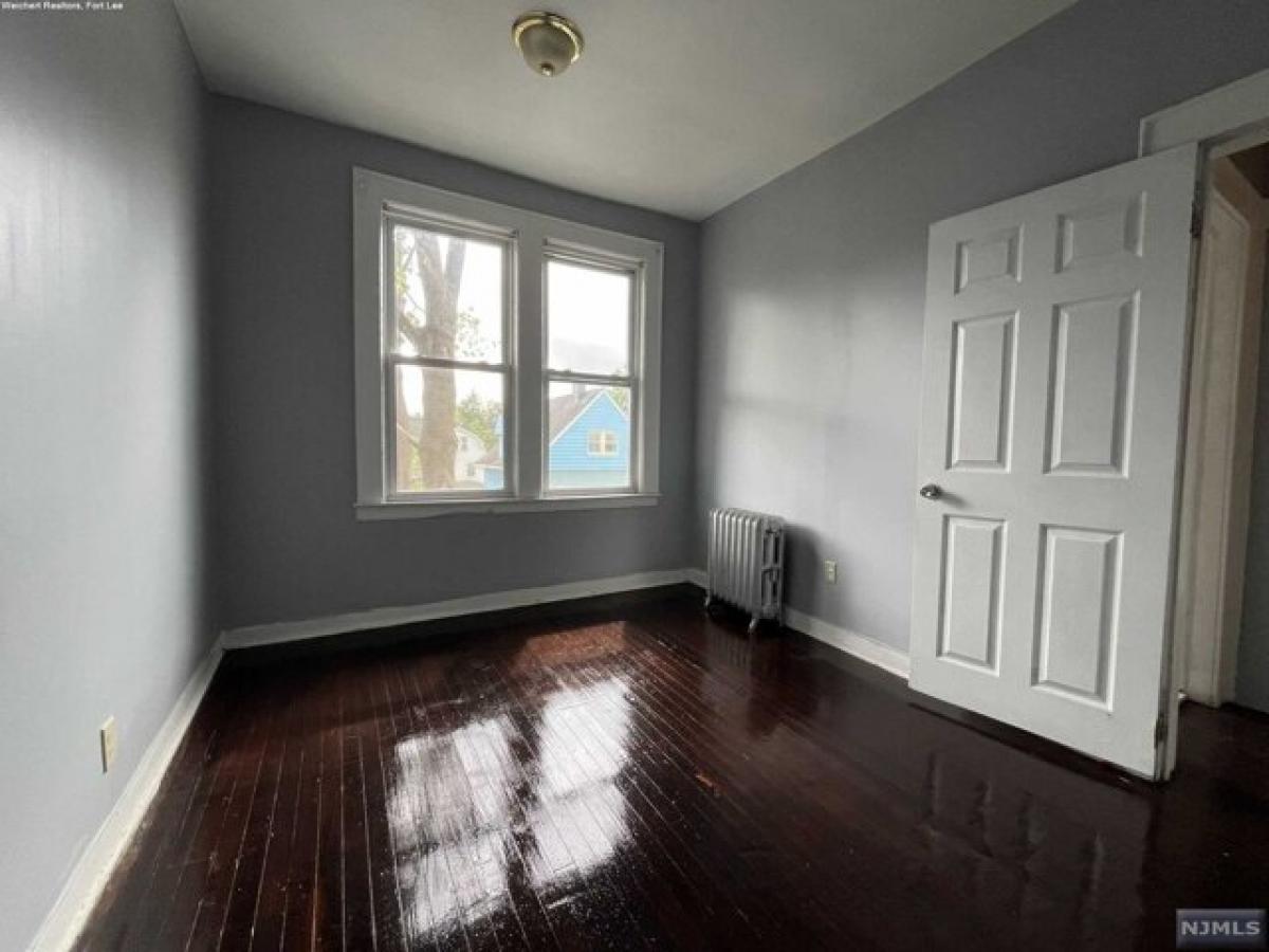 Picture of Home For Rent in Newark, New Jersey, United States