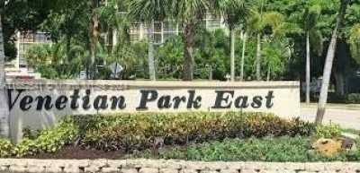 Home For Sale in Hallandale Beach, Florida