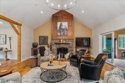 Home For Sale in Queensbury, New York