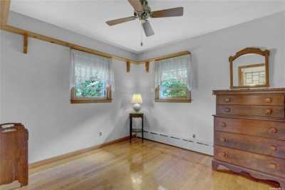 Home For Sale in Hauppauge, New York