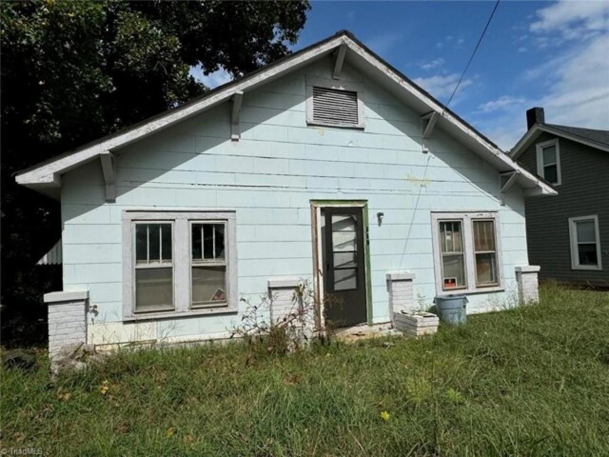 Picture of Home For Sale in Salisbury, North Carolina, United States