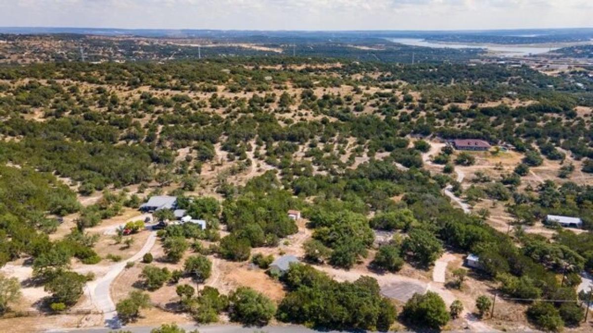 Picture of Residential Land For Sale in Spicewood, Texas, United States